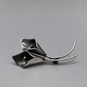Calla Lily Pair Flower Brooch Pin Floral Unisex Stuart NYE Sterling Silver 925
